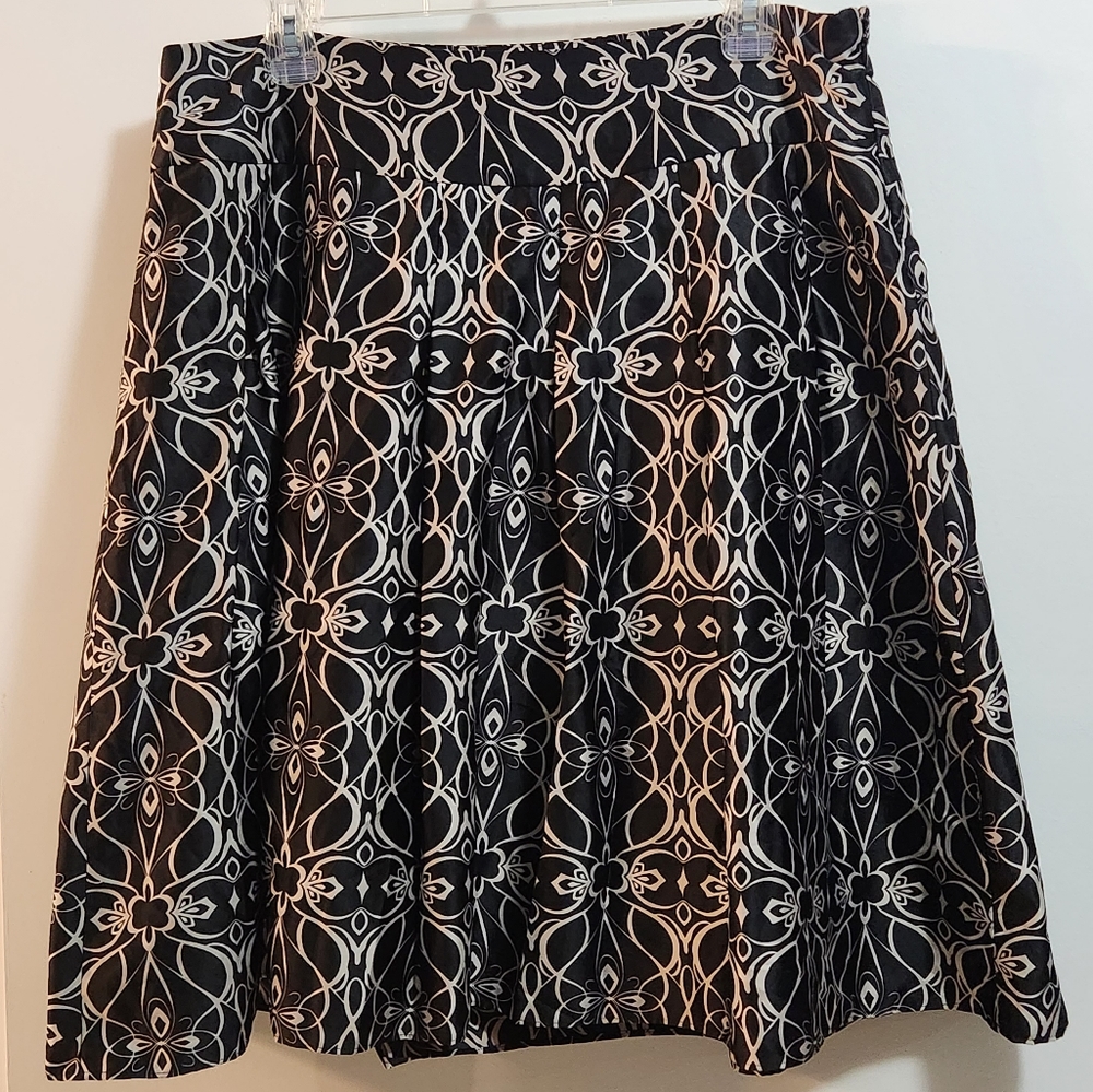 Mossimo Dressy silky satin skirt, A line skirt size 12 pre owned
